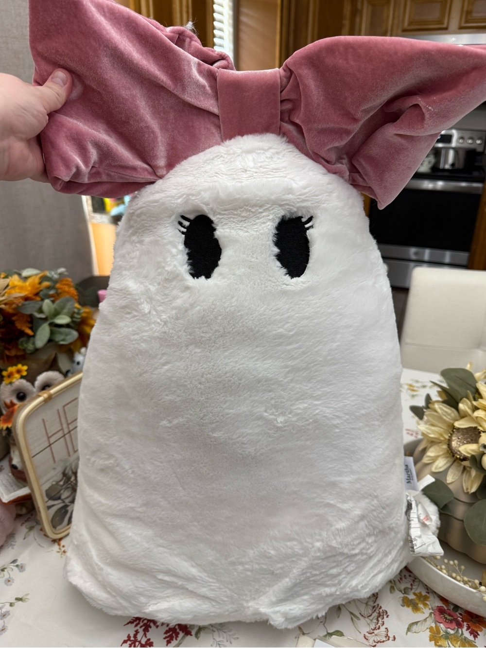 Martha Stewart ghost with bow pillow